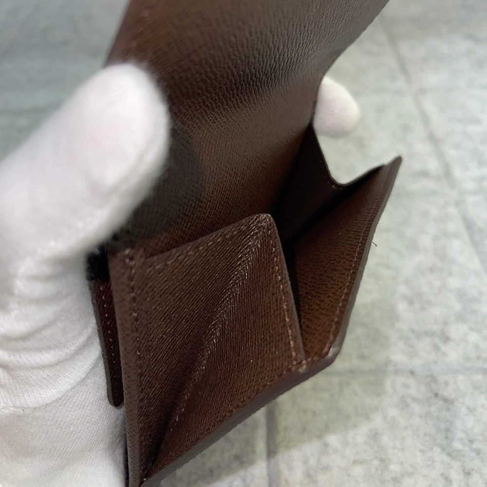 Louis Vuitton Damier Ebene Wallet - Picture 10 of 11